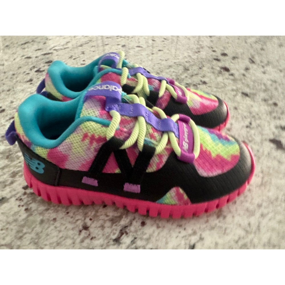 New Balance Kids Playgruv v2 Bungee sneakers Sz 8